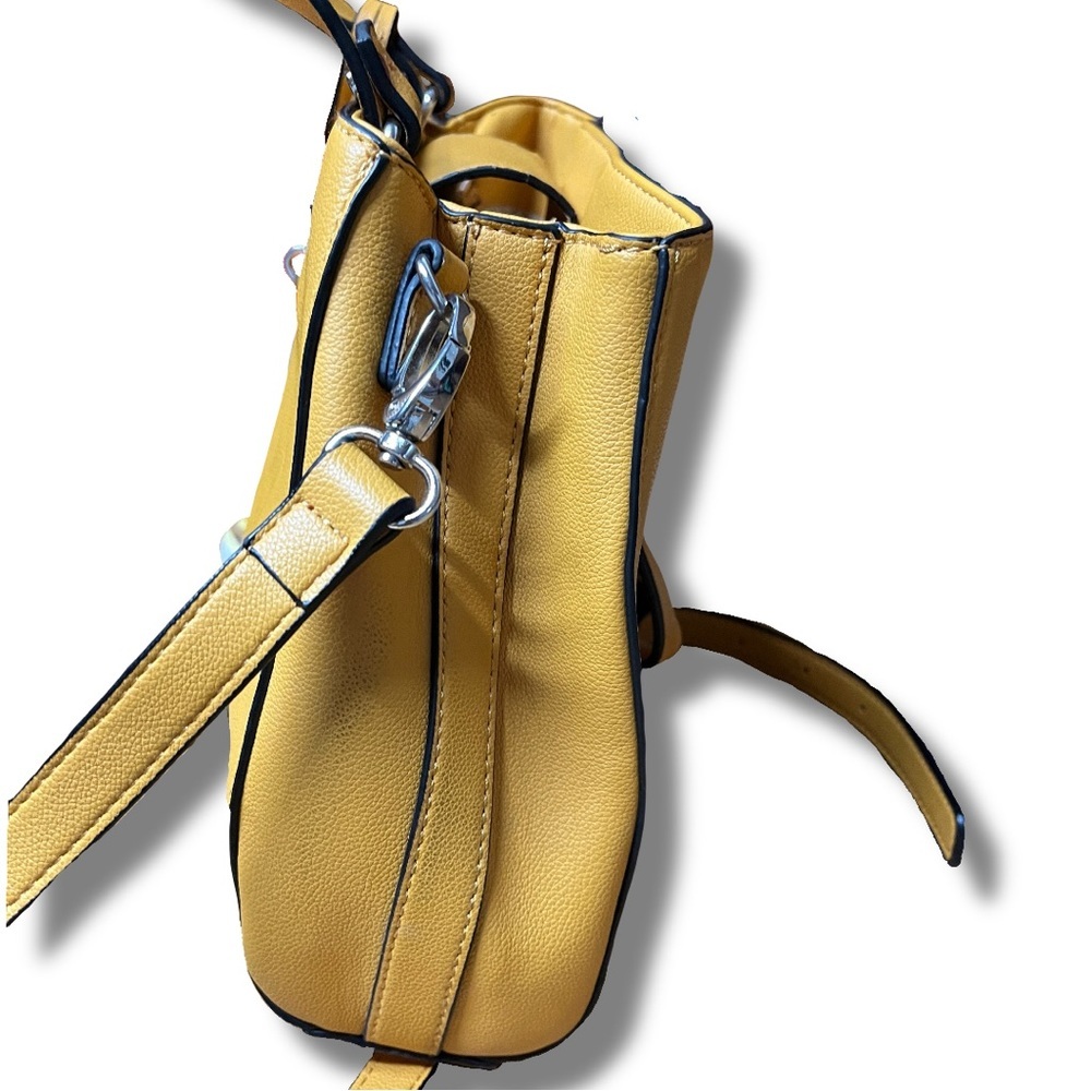 Guess Yellow Leather Crossbody Handbag Women's Fashion Accessory - Picture 5 of 10